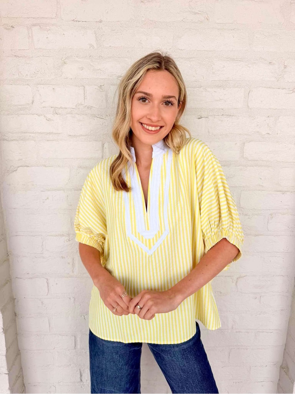 Entro NWT Striped Yellow Popover Top with White Trim Size Small oversized